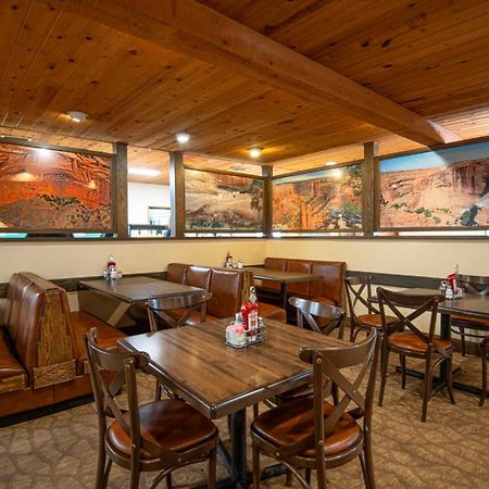 Thunderbird Lodge Chinle Bagian luar foto