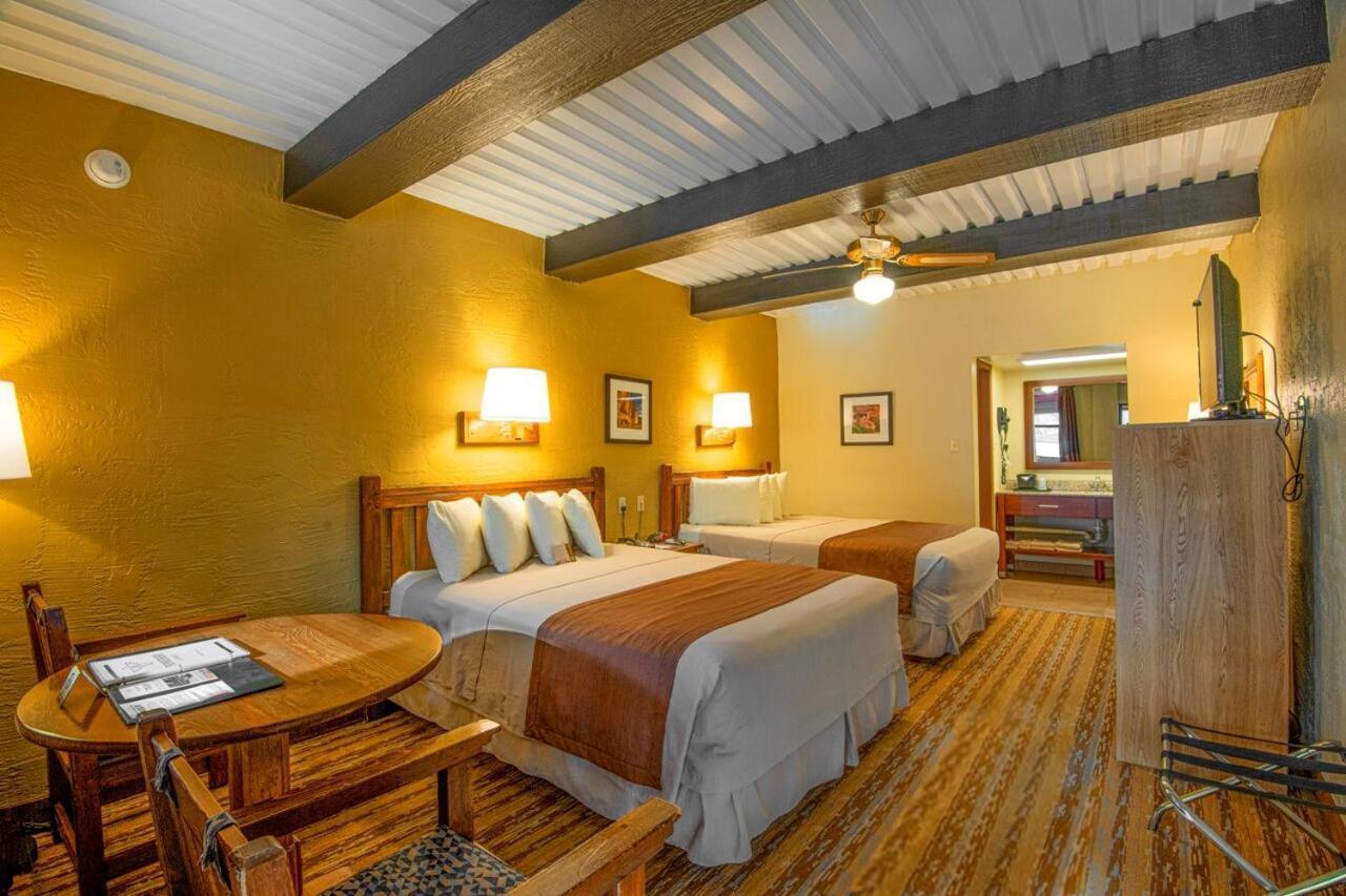 Thunderbird Lodge Chinle Bagian luar foto