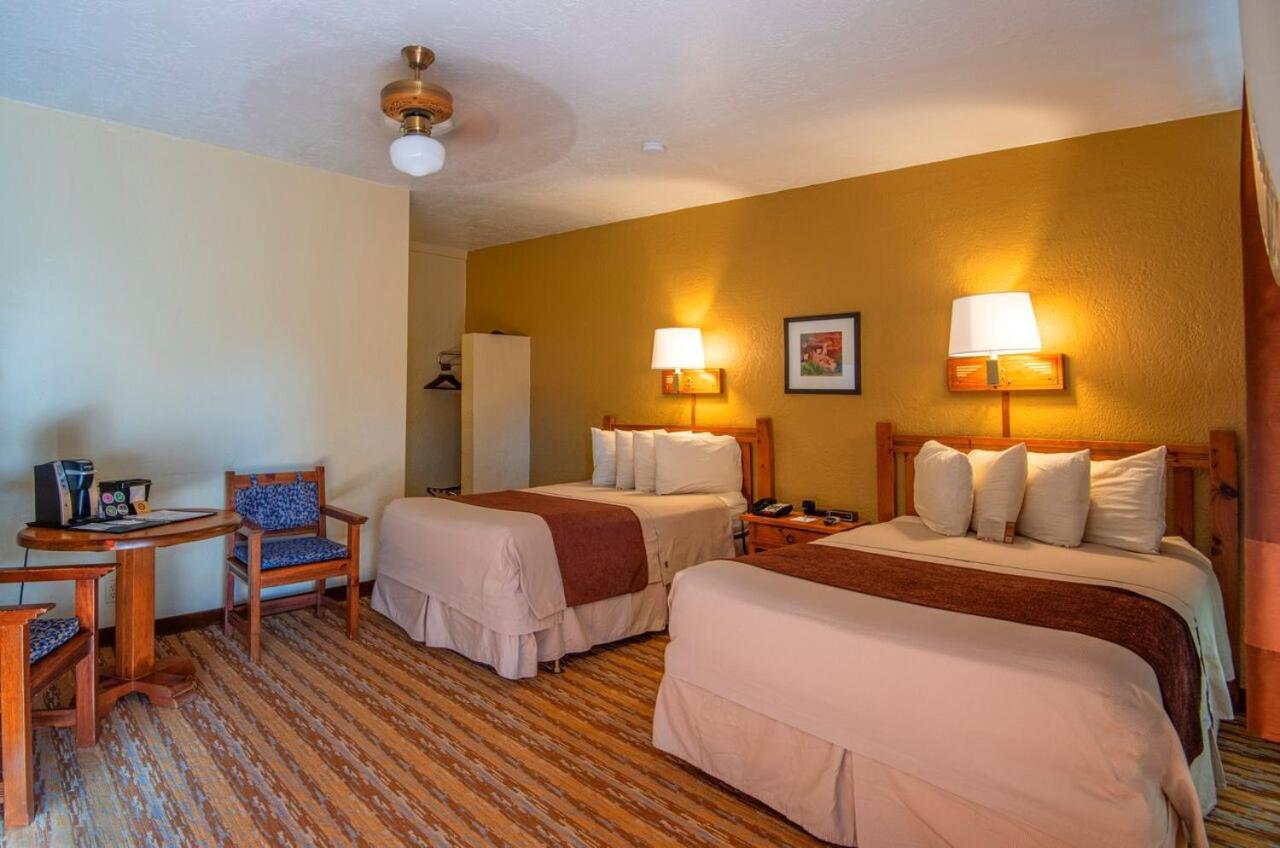 Thunderbird Lodge Chinle Bagian luar foto