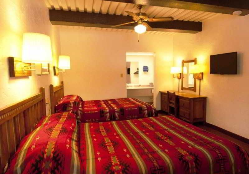 Thunderbird Lodge Chinle Bagian luar foto