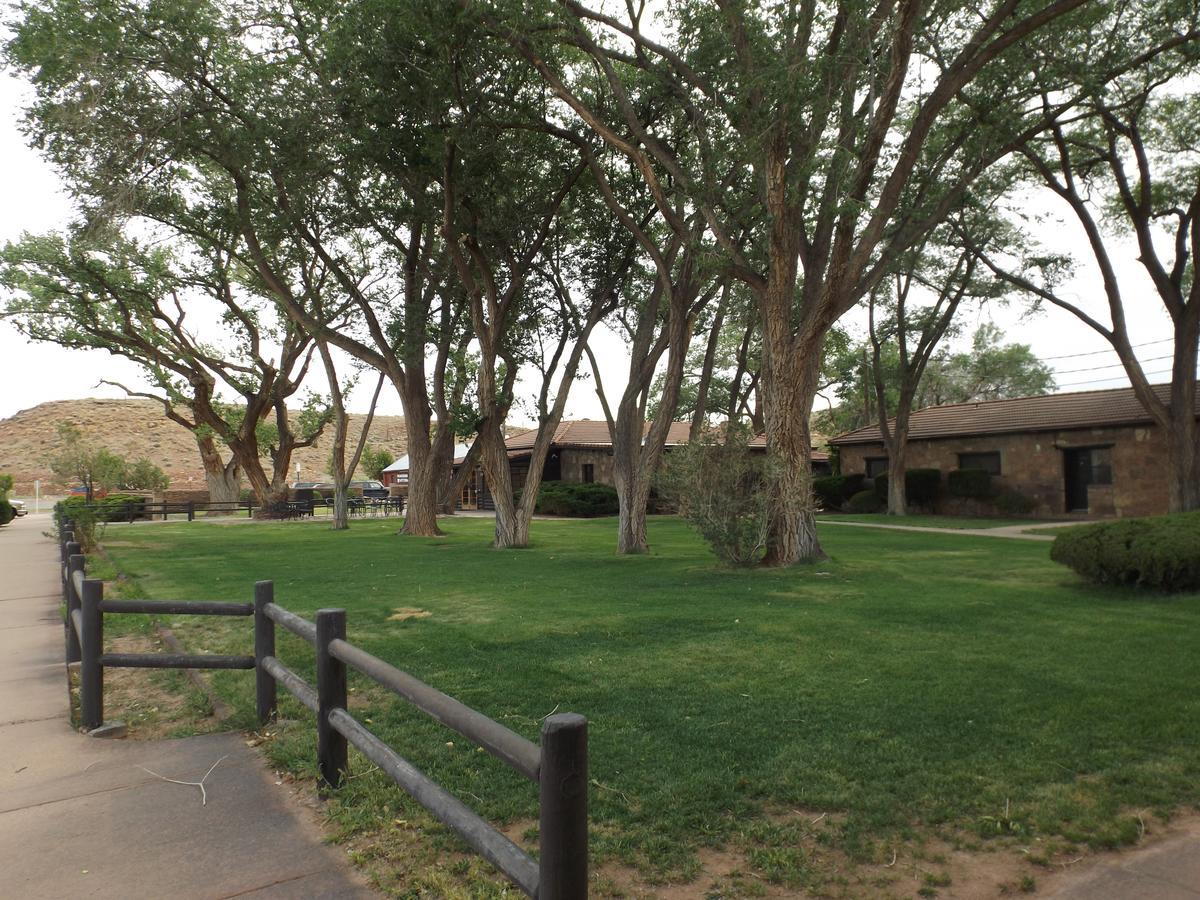 Thunderbird Lodge Chinle Bagian luar foto