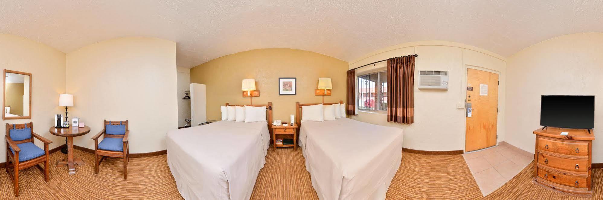 Thunderbird Lodge Chinle Bagian luar foto
