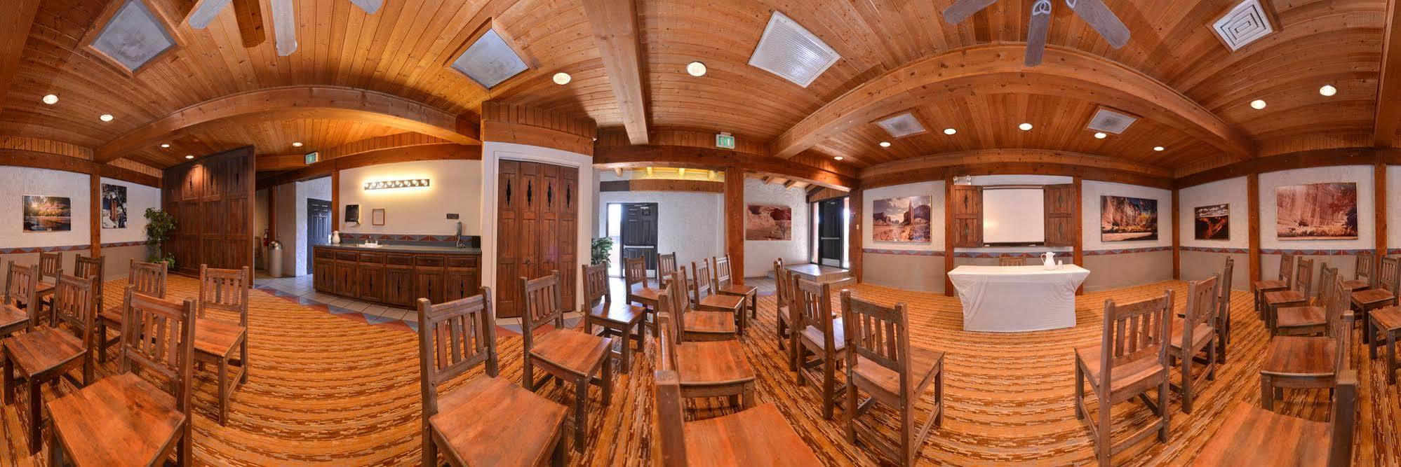 Thunderbird Lodge Chinle Bagian luar foto